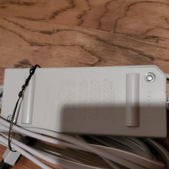 Wii ac adapter - Picture 3 of 3